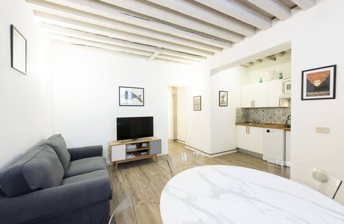Santa Croce Apartment | Easylife-Apartment with courtyard near S.LuciaFS