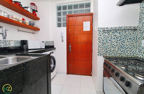 Copacabana Apartment | Economic and Spacious apartment for 6 persons