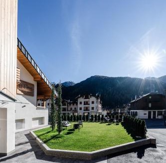 Pellizzano Apartment | El Giof Alpine Home