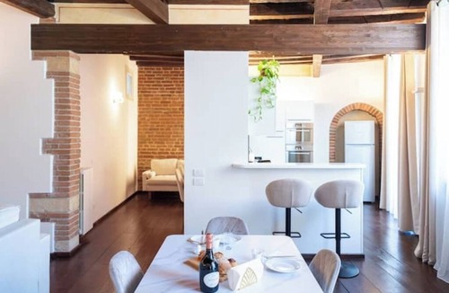 Citta Antica Apartment | Elegance & Design, 2 Double Bedrooms, Balcony