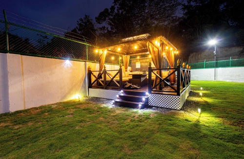 Runaway Bay Villa | Elegant 3-bedroom Jamaican escape with AC and stunning ocean view in Runaway Bay