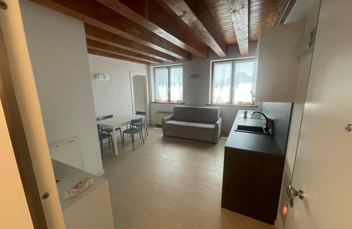 Pellestrina Apartment | Elegant Apartment for 4 Guests – Modern Comforts near Venice