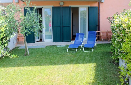 Montioni House | Elegant Holiday Home in Lazise with Swimming Pool near Lake