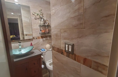 Flatlands Condo | Elegant Large Bedroom (stay with Lulu)