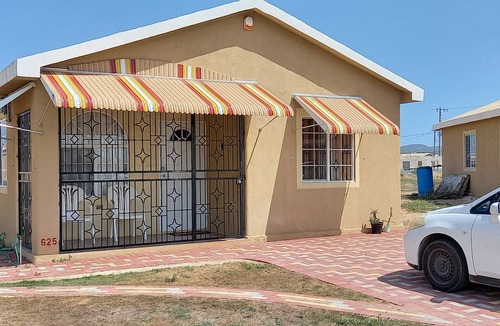 Portmore House | Escape to Serenity