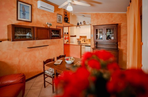 Calmasino Apartment | Exclusive Villa with Private Pool – Lake Garda and Vineyard Views
