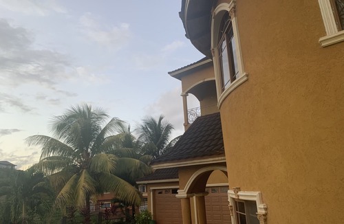 Montego Bay Apartment | Exotic Caribbean Home