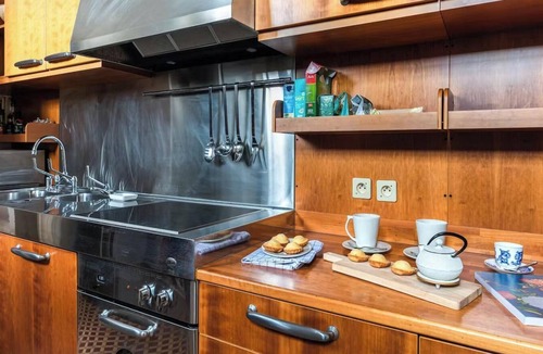 Saint-Germain-des-Pres Apartment | EXPERIENCE PARISIAN LIVING AT ITS MOST REFINED LOCATION - SAINT GERMAIN