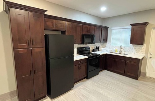Bahamas Terrace Apartment | Exquisite 3 Bed/3 Bathroom