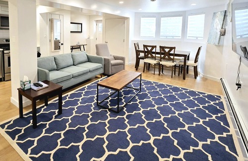 Bay Ridge Apartment | Extra LG Double Room, 2 BEDS APT, Steps 2 Metro station, 40 minutes to Times SQ