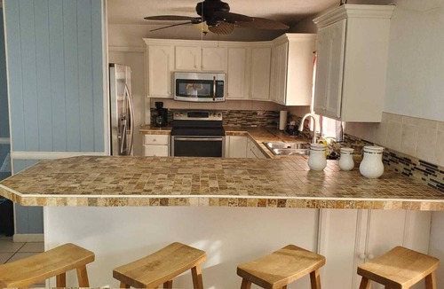 George Town Villa | Exuma Villa with Private Pool, $325. nite/7 night min/5 minutes to GGT