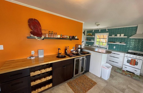 Farmer's Hill House | Fair Winds: Tropical Beach House, Stunning Ocean Views, Steps to the Beach!