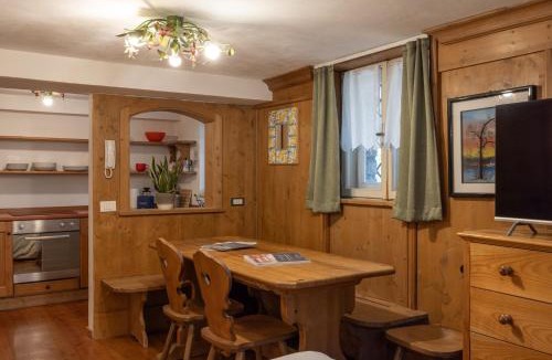 Cortina d'Ampezzo Apartment | FALORIA Studio Apartment