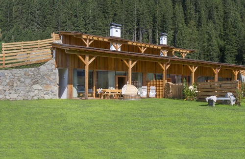 Valle di Casies Ski Chalet | Fantastic secluded location, suitable for couples, dogs allowed, wellness in the chalet