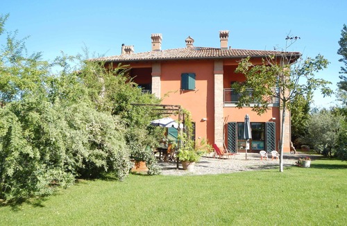 Villalta Apartment | Farmhouse with garden, parking and fitness area near Bologna center