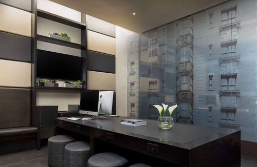 Koreatown House | Feel the Energy of the City Right Outside Your Door! 3 Pet-friendly Units