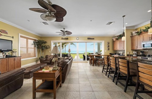 Jimmy Hill House | Finest Beachfront on Exuma…Welcome to Endless Blue