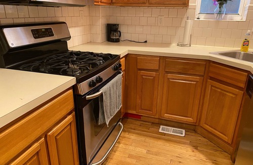 Throgs Neck Apartment | Fisherman's Dream on East River & Ferry Point Golf