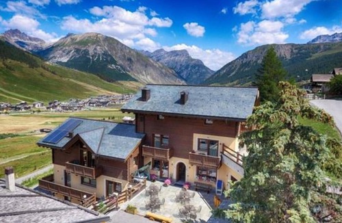 Teola Apartment | Flat Li Reza - Baita Cusini with mountain view, wellness area and Wi-Fi