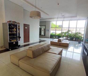 Camorim Apartment | FLAT VPM - Cozinha, Varanda, Ar Cond, Estacionamento, Cama Queen, Vista Incrível, 400mb Wi-fi, TV Smart, Serviços de Streaming, Ducha Forte, Próximo a Barra da Tijuca e Recreio, 10min de carro da Praia
