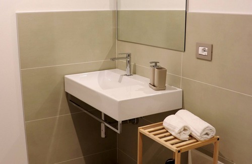 Villafranca di Verona Apartment | Fornaci Court - the Poet