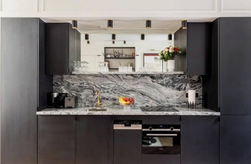 Les Halles Apartment | FRENCH ELEGANCE JUST STEPS AWAY FROM THE LOUVRE MUSEUM, PALAIS ROYAL