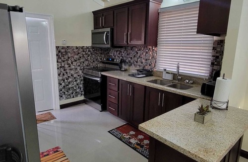 Spring Village House | Games Room, A Pool, Modern House - Book Now!