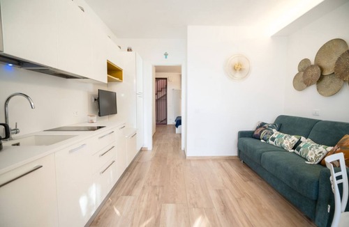 Assenza Apartment | Garden Beth's House