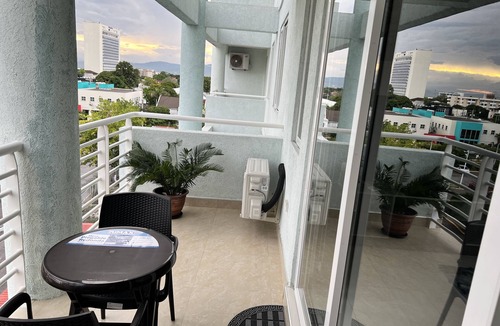 Eden Gardens Condo | Gated Luxury New Kingston 1 Bdrm Condo Pool & Gym
