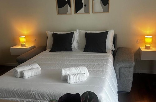 Dergano Apartment | Giax Tower-Spa, Pool, Parking