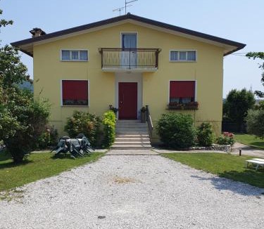 Pieve di Soligo House | Gina & Jeto