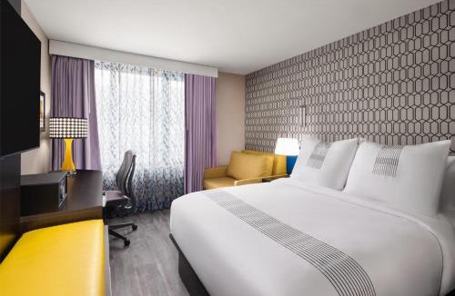 West Bronx Hotel | GLō Best Western Bronx NYC