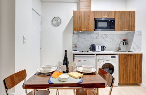 10th Arrondissement Apartment | Glamy 240 – Beautiful apartment in heart of Paris