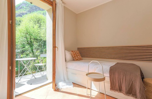 Menaggio Apartment | Golden View
