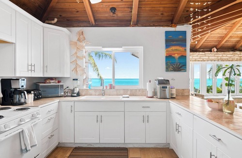 Tar Bay House | Great Exuma Ocean Front Beach House-Private Beach-Close to Airport-ParadisePoint