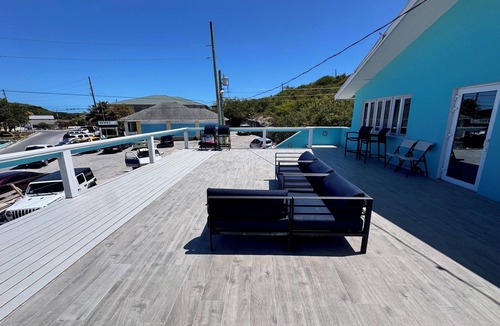 George Town Apartment | Great Location 3-bedroom apartment in Georgetown - Exuma with WiFi, AC.