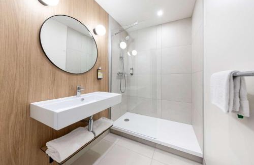 Petit-Ivry Hotel | greet Hotel Paris 13 Porte d'Italie