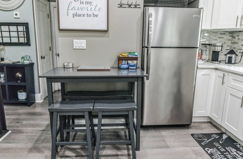 East Flatbush Apartment | Guest suite in Brooklyn, New York, 2nd Floor Unit H