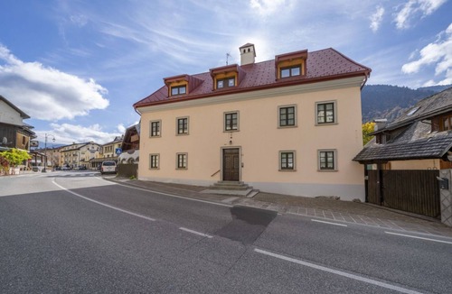 Tarvisio Apartment | GuestHost - A charming and welcoming studio apartment of approximately 25 square meters, perfect for three people, located on the ground floor of a historic building built in 1864 and renovated in 2025 while maintaining its historic atmosphere (NO elevat
