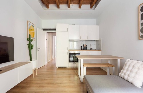 NoLo Apartment | GuestHost - Bright Apartment 450m from Pasteur M1
