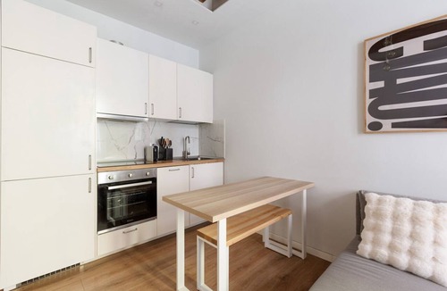 NoLo Apartment | GuestHost - Bright Apartment 450m from Pasteur M1