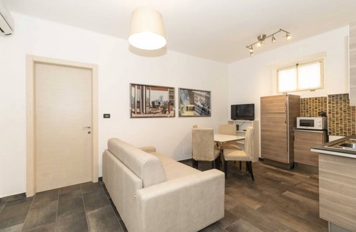 Historic Centre Apartment | GuestHost - Comfortable apartment that can accommodate up to 4 people with great ease and is equipped with every kind of comfort. We are in the beating heart of Turin, Piazza Vittorio Veneto, overlooking the Turin hill and the Gran Madre, everything is c
