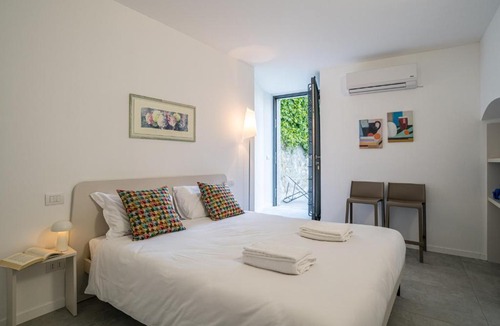 Como Apartment | GuestHost - Lake View Apartment Villa Maderni Como