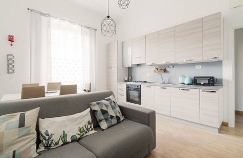 Certosa Apartment | GuestHost - Modern & Cozy Apartment in Milan x4