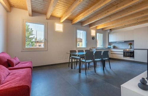 Addizione Erculea Apartment | GuestHost - New and spacious apartment of about 145 sqm, capable of accommodating up to 11 people, located on the second floor of a modern building without a lift.The property is located in a residential area of ​Ferrara, a few minutes walk from the