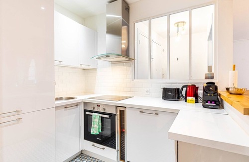 Grange aux Belles Apartment | GuestReady - Chic and spacious Paris getaway