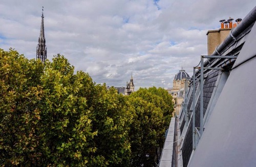 Saint-Merri Apartment | GuestReady - luxury stay on the Ile de la Cité