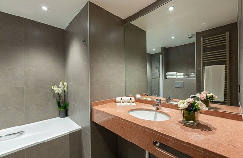 Antony Hotel | Hôtel Montbriand Antony