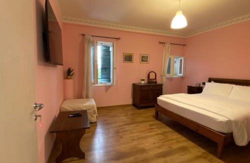 Isola della Scala Hotel | Hacienda De Leon
