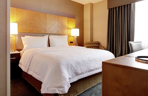 Downtown Brooklyn Hotel | Hampton Inn Brooklyn/Downtown